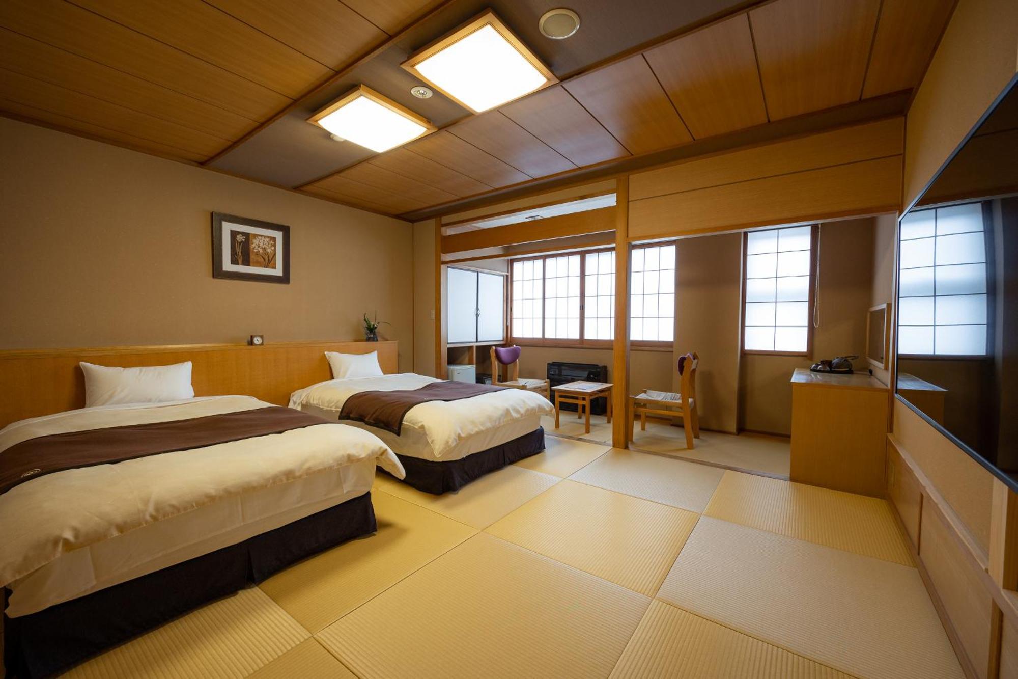 Kifuno Sato Hotel Mimasaka Exterior photo