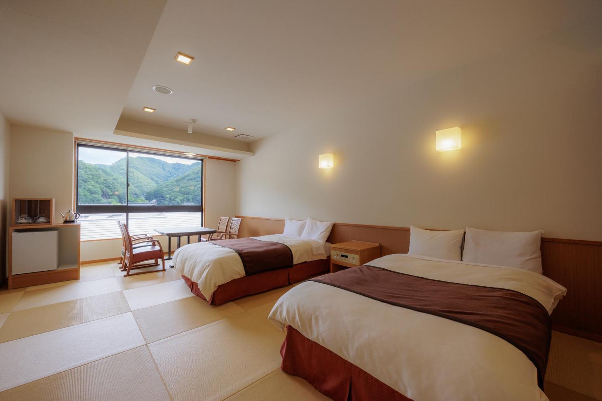 Kifuno Sato Hotel Mimasaka Exterior photo